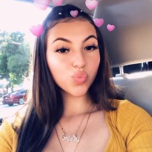 Meet your Posher, Arlyn